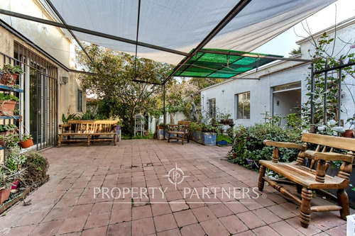 Venta Casa Con Historia Y Gran Potencial En Ñuñoa