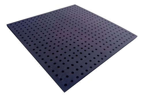 Piso Emborrachado Para Canil 19mm X 45cm X 55cm C/ Furos
