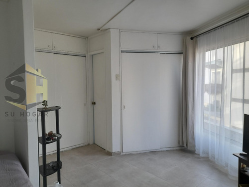 Se Vende Lindo Dpto A Pasos De La Playa. Viña Del Mar