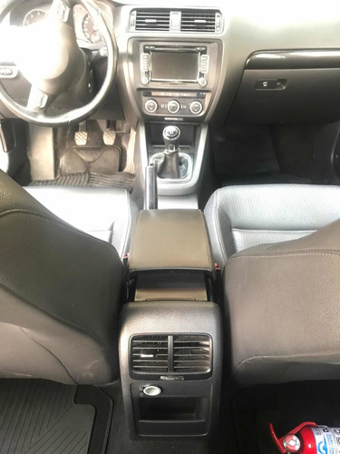 Volkswagen Vento 2.5 Luxury 170cv 2013