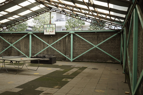 Gran Casona Con Patio, Ideal Para Inversión