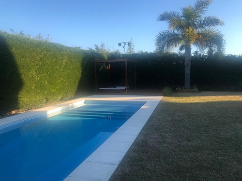 Imagen 6 de 11 de Casa En Venta En Septiembre, Escobar, G.b.a. Zona Norte