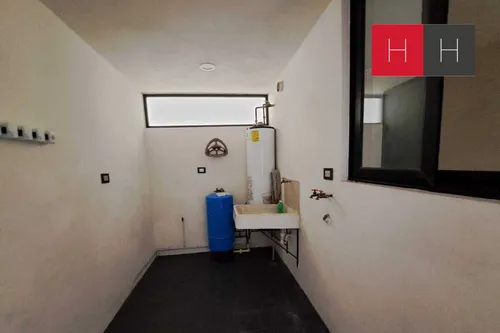 Casa En Venta En Zona Lomas De Angelópolis