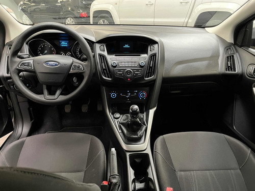 Imagen 7 de 9 de Ford Focus Iii 2016 1.6 Sedan S