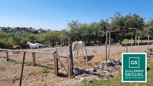 Casa En Venta De 4 Dormitorios + Escritorio Con Tremenda Vista Country 4 Hojas