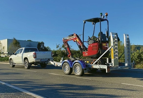 Miniexcavadora Excavadora Yanmar 2 Toneladas 1700 Kg 13 Hp