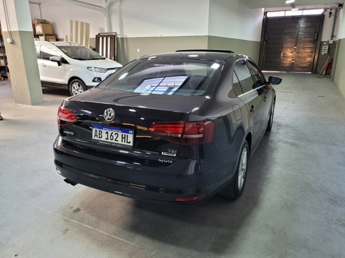 Imagen 8 de 14 de Volkswagen Vento 1.4 Highline 150cv 2017 Famaautos