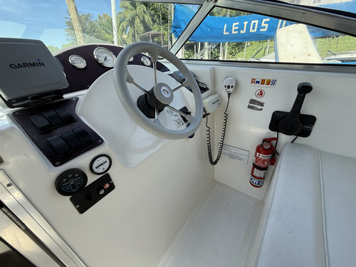 Crucero Custon Special Con Motor Volvo 270 Hp Año 2011