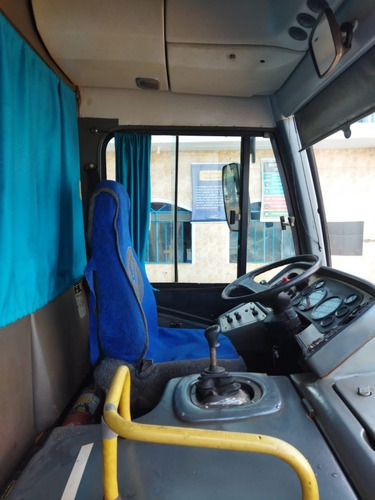 Imagem 11 de 13 de Comil Mercedes Benz 1722 3.25