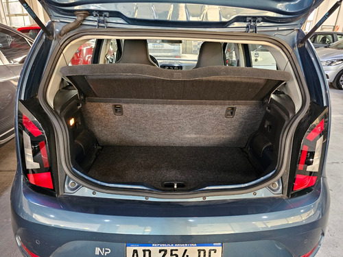 Volkswagen Up! 1.0 High Up! 75cv 5 p