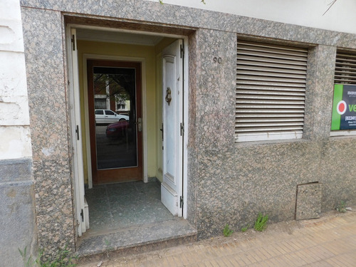 En Venta Casa Para Refaccionar En El Centro De Chascomus Atencion Inversinistas