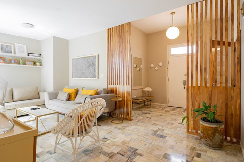 Casa 2/3 Dorm + Jardin + Pileta + Patio En Venta