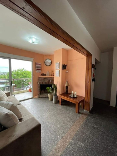 Imagen 3 de 17 de Casa En Planta Alta Con Excelentes Vistas En Minas.