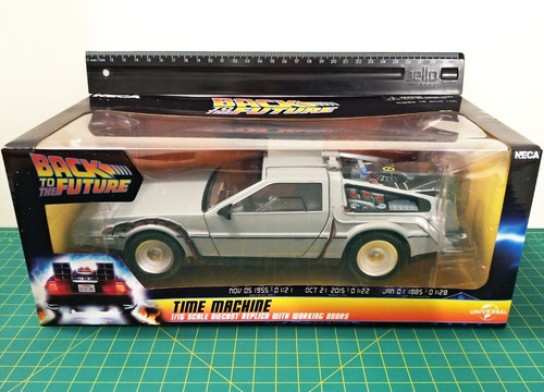 Imagem 2 de 9 de Delorian Time Machine 1/16 Metal Neca De Volta Para O Futuro