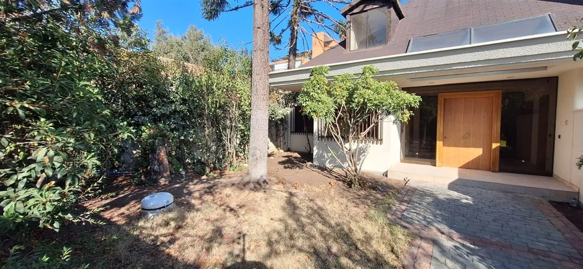 Imagen 2 de 21 de Casa En Arriendo De 6 Dormitorios En Las Condes