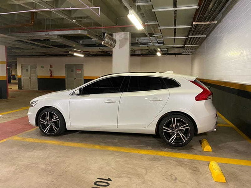 Volvo V40 T5 Rdesign