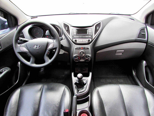 Imagem 10 de 15 de Hyundai Hb20s 1.0 Comfort Plus 12v Flex 4p Manual