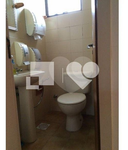 Imagem 19 de 25 de Sala Comercial Com Área Externa ,na Av. Getúlio Vargas , Menino Deus - Reo418449