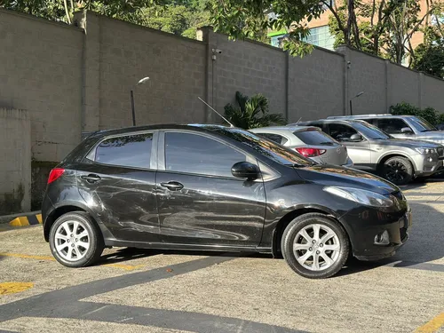 Mazda 2 2010 Automatico