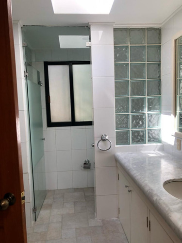Casa En Venta, Privada De San Miguel Número 21, Pueblo De Tetelpan, Álvaro Obregón, 4 Habitaciones, Cerca De Super Vía Pte., Av. De Las Torres, Av. De Las Flores Y Calz. De Las Águilas. Nb10-rb