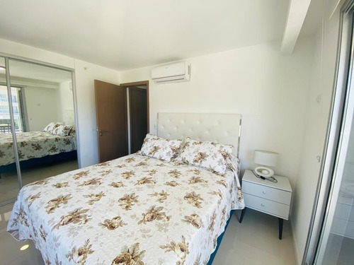 Apartamento En Venta De 1 Dormitorio En Playa Brava
