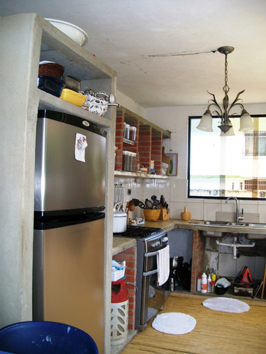 Imagen 9 de 16 de Casa De 3 Habitaciones, 10 P/e, 2 Locales Comerciales Y Anexo