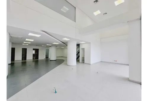 Arriendo Local En Soledad.