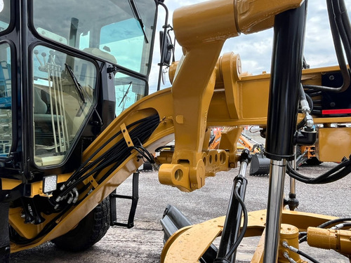 Motoniveladora Caterpillar 140h Año 2007 3341 F138