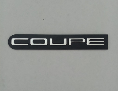 Emblema Coupe Mazda 323 Baúl
