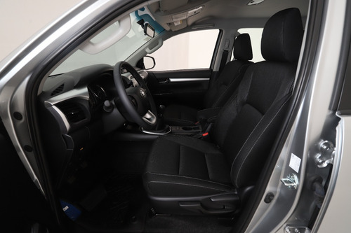 Toyota Hilux 2.4 Cd Sr 150cv 4x2