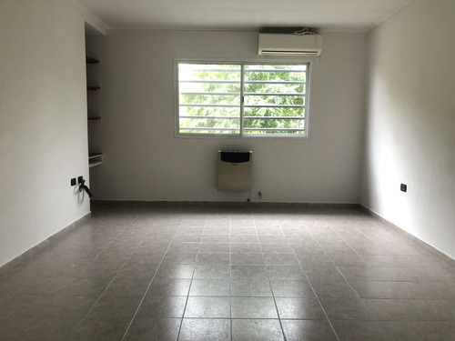 Casa En Venta En La Plata