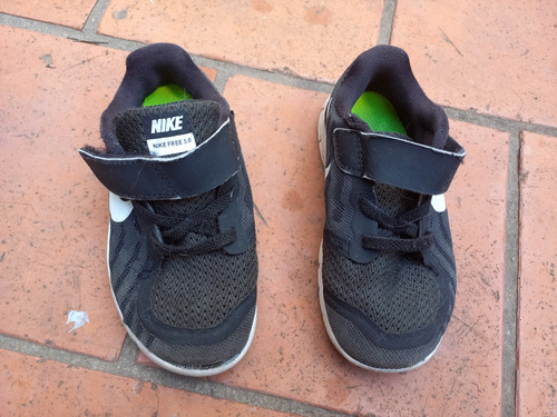 Zapatillas Nike Niño Nro. 26 Usadas