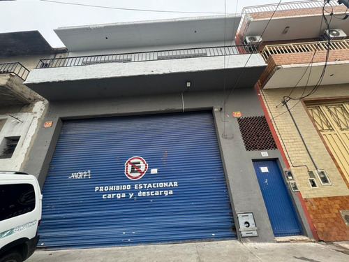 En Alquiler Piso Unico 3 Amb Sobre Av Eva Peron C/ Patio Y Quincho En Lanus (001)