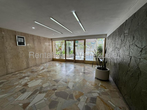 Se Vende Apartamento En Los Palos Grandes Mls #25-23426