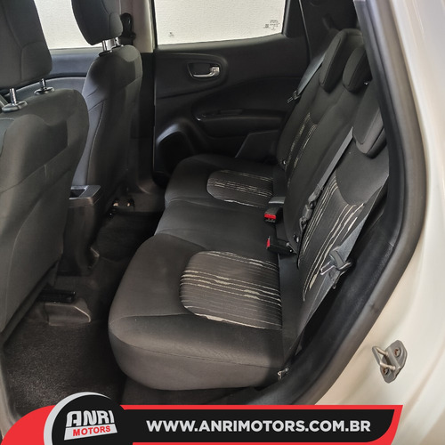 Fiat Toro 1.8 Endurance 16v Flex 4x2 Aut. 4p