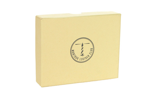 Billetera Triple Para Hombre Montauk Leather Club, Con