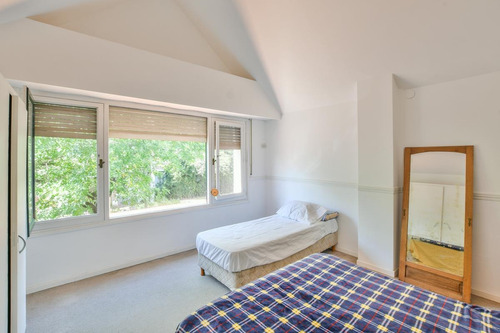 Imagen 19 de 30 de Casa De 3 Dormitorios En Venta Con Pileta Y Quincho Fisherton
