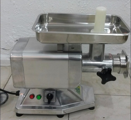 Molino Para Carne Marca Markbia Modelo Hm-22