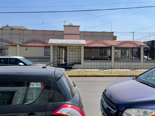 Se Vende Casa De 4 Recámaras En Ojo De Agua