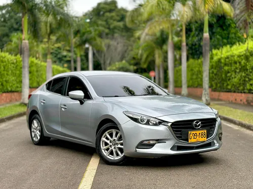 Mazda 3 Sedan Automático Con Cuero