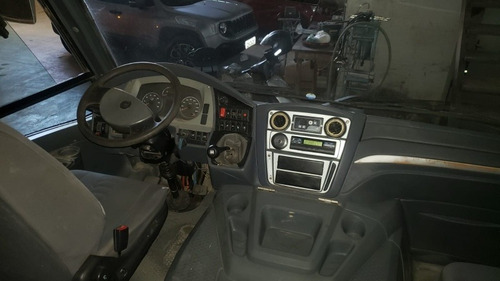 Imagem 5 de 5 de Volare W8 Executivo Com Ar Condicionado