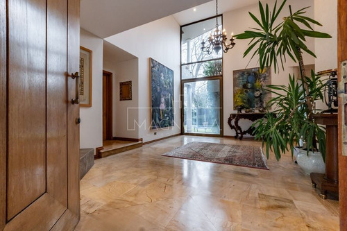 Casa En Venta De 6 Dorm. En Lo Barnechea