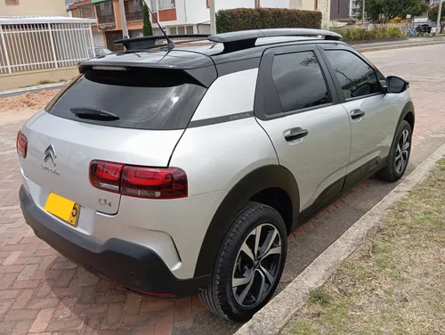 Citroën C4 Cactus 1.6 Shine Turbo Aut