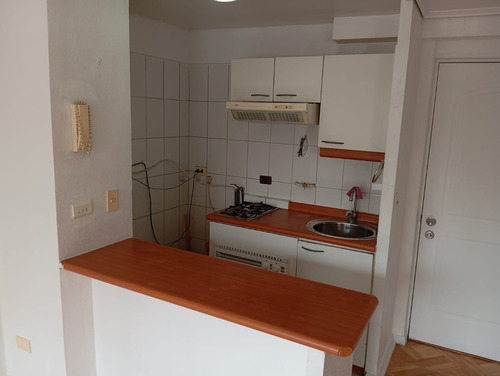 Departamento Recién Remodelado 1d, 1b, 1 Est, 1 Bod