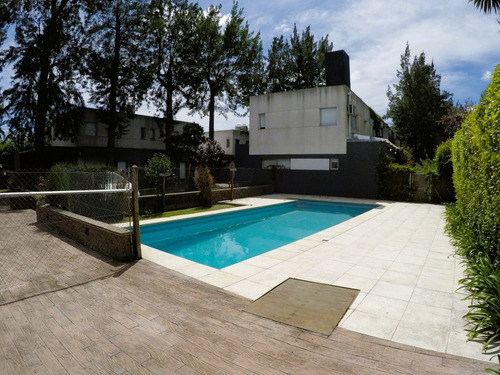 Imagen 2 de 14 de Baja De Valor!!! Financiación Parcial!!! Dúplex Barrio Cerrado 2 Hab Sol Jardín Parilla Pileta Sum