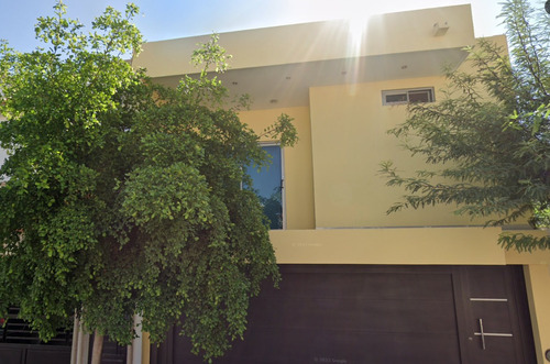 Casa En Venta, Recuperación Bancaria, Col. Jardines Del Bosque, Los Mochis, Sinaloa. Laab2