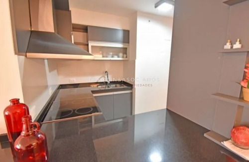 Imagen 3 de 8 de Venta De Apartamento De 2 Dormitorios En Icon Brava Tower Punta Del Este