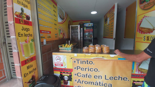 Venta De local Comercial En Santa Mónica, Medellín