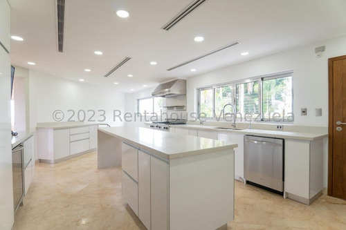 Imagen 9 de 27 de Se Vende Casa En La Lagunita