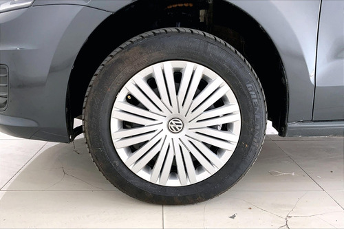 Imagen 9 de 15 de Volkswagen Vento Sedan 4 Pts Comfortline, Tm5, A/ac, Ra-15